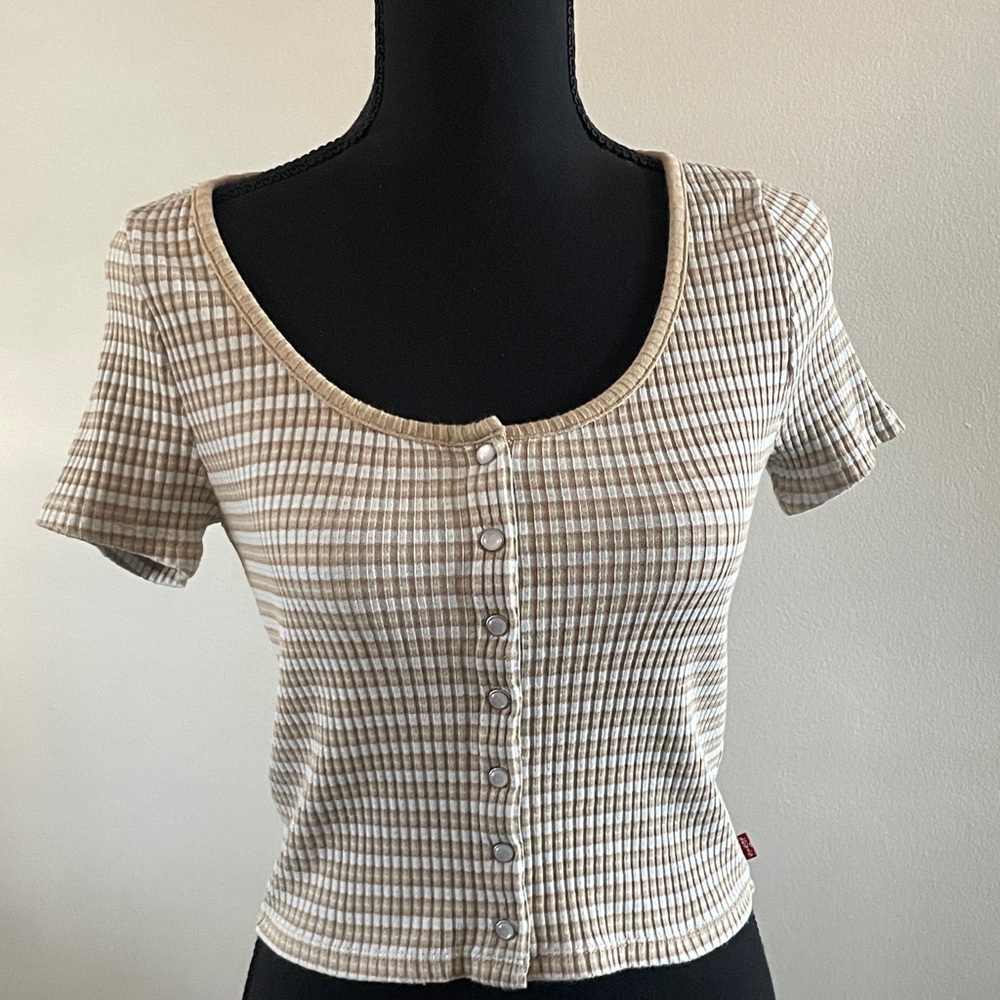 Used Levi’s Top.